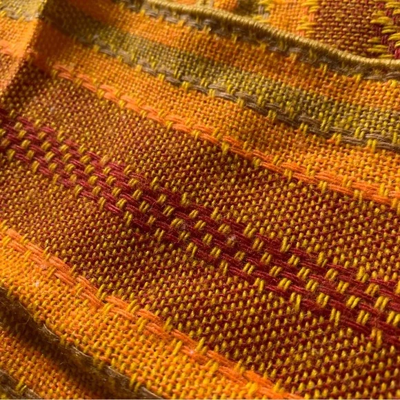 v i n t a g e :: Vibrant Woven Table Cloth 6 Napkin Set MCM Boho - Picture 10 of 16